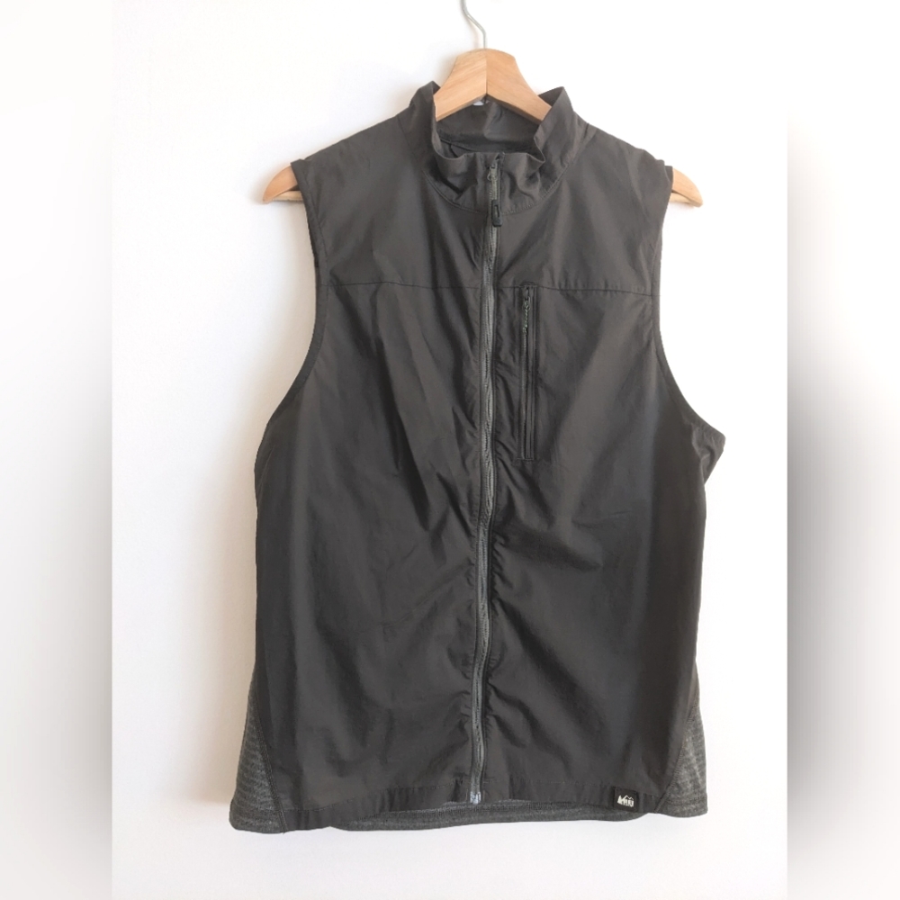 REI Black Sleeveless Vest